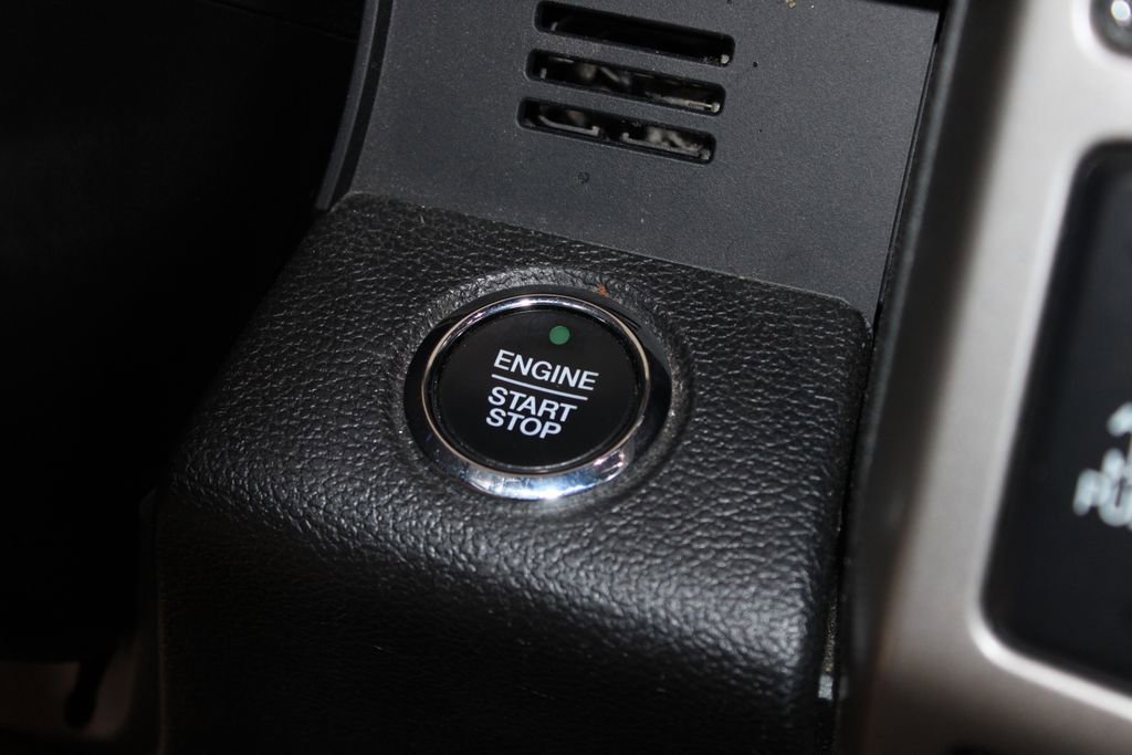 Used 2019 Ford F150 Lariat w/ Equipment Group 502A Luxury image 27