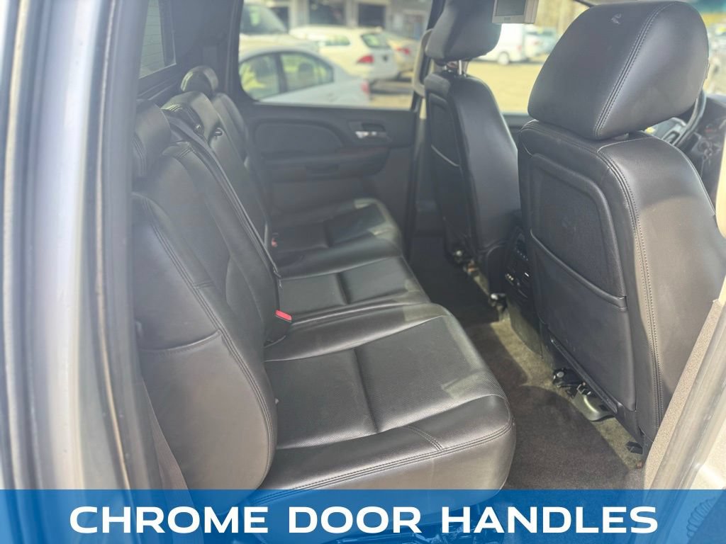 Used 2013 Chevrolet Avalanche LTZ AWD/4WD image 19