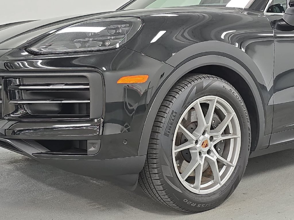 Certified 2026 Porsche Cayenne AWD/4WD image 11