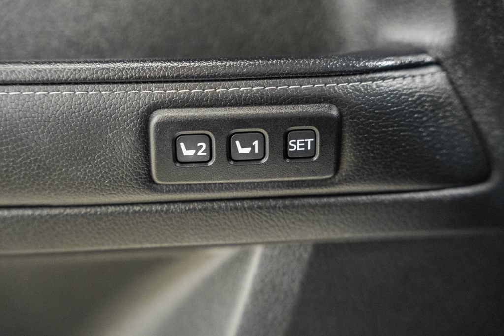 Used 2023 Toyota 4Runner Limited AWD/4WD image 38