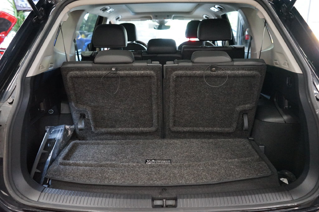 Used 2022 Volkswagen Tiguan SE FWD image 50