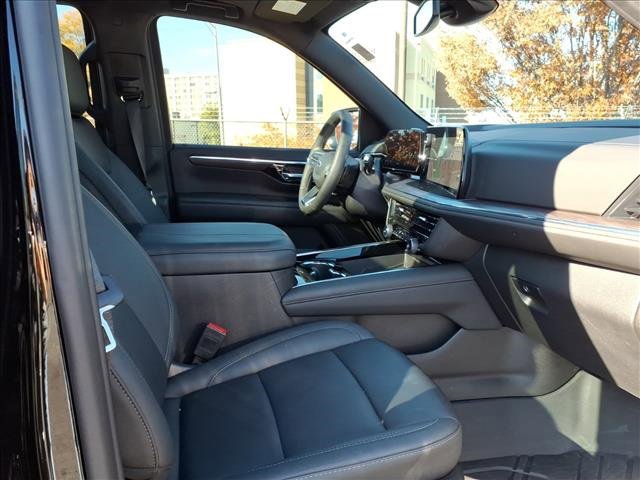 Used 2025 Chevrolet Tahoe Z71 w/ Comfort Package image 20