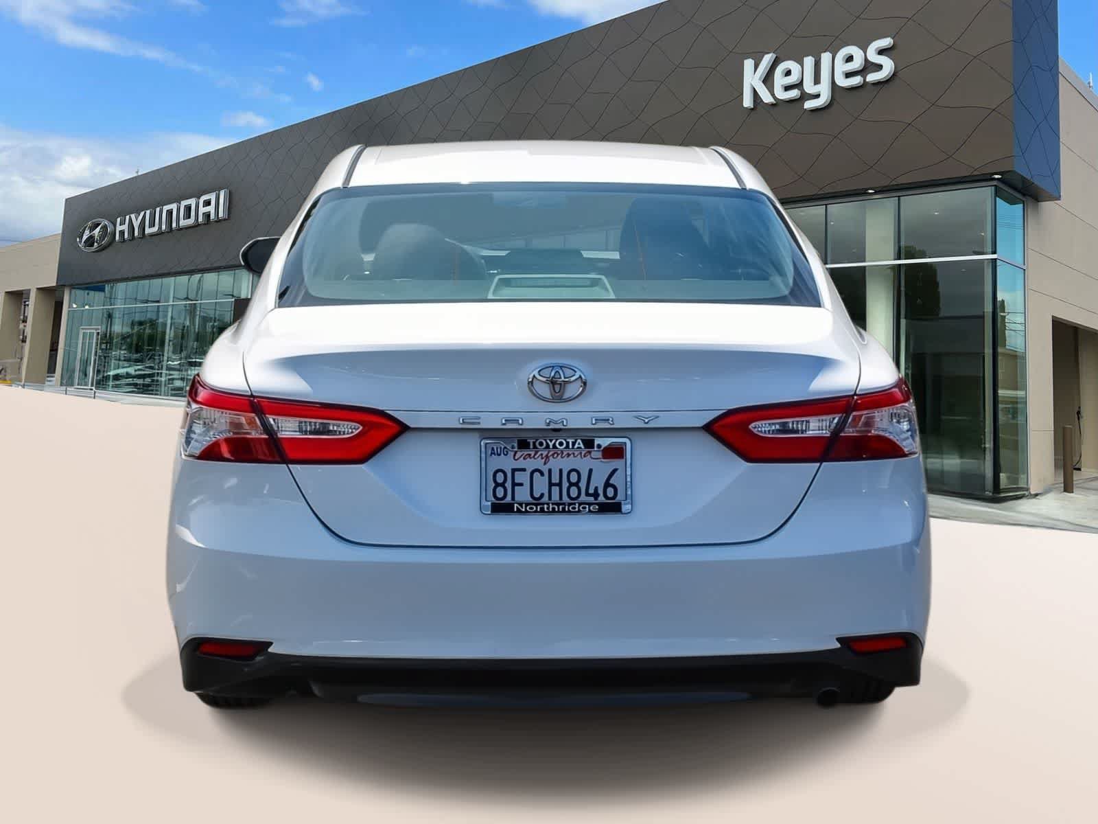 Used 2018 Toyota Camry LE FWD image 6