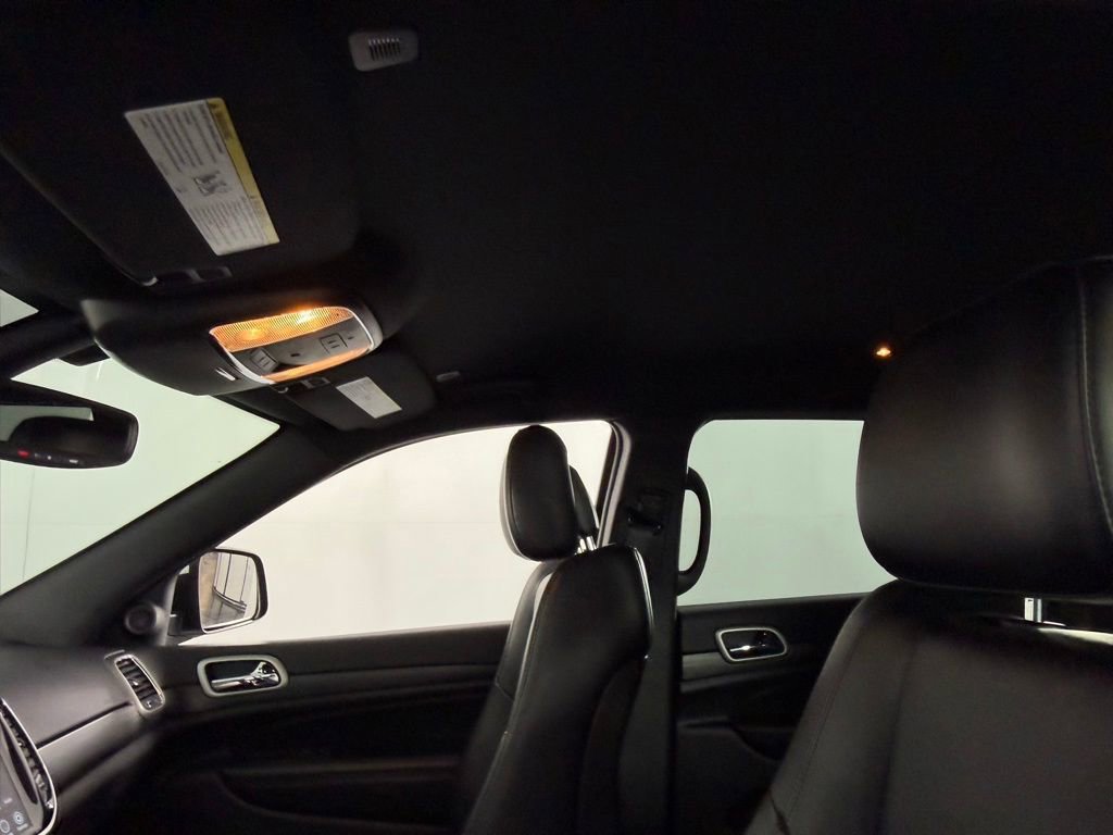 Used 2022 Jeep Grand Cherokee Laredo X image 26