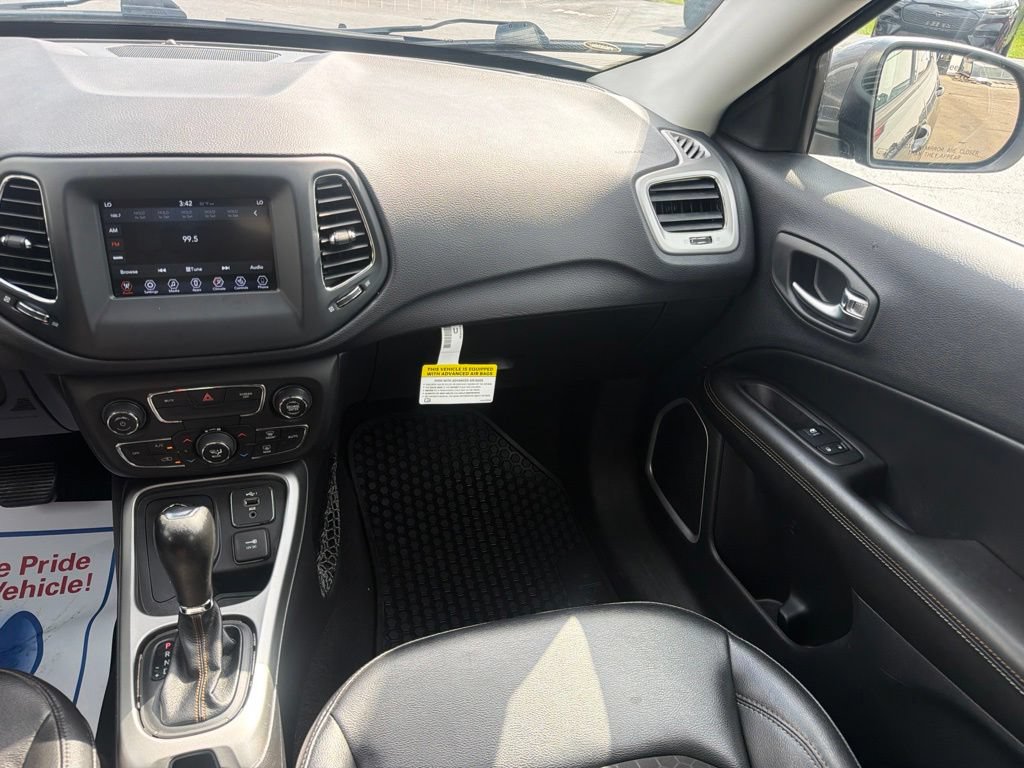 Used 2021 Jeep Compass Latitude w/ Convenience Group AWD/4WD image 23