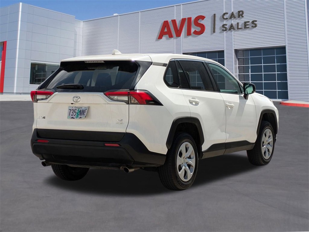 Used 2024 Toyota RAV4 LE image 6