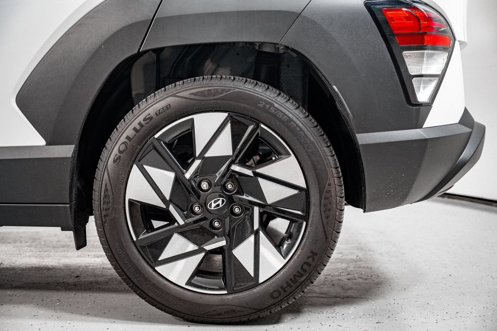 Certified 2025 Hyundai Kona SEL FWD image 13