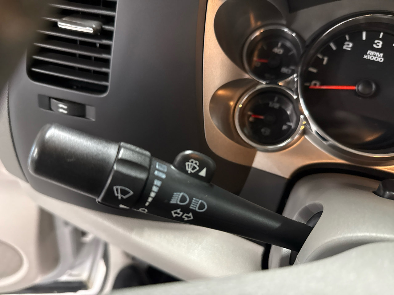 Used 2010 GMC Sierra 1500 SLE w/ Texas Edition image 14