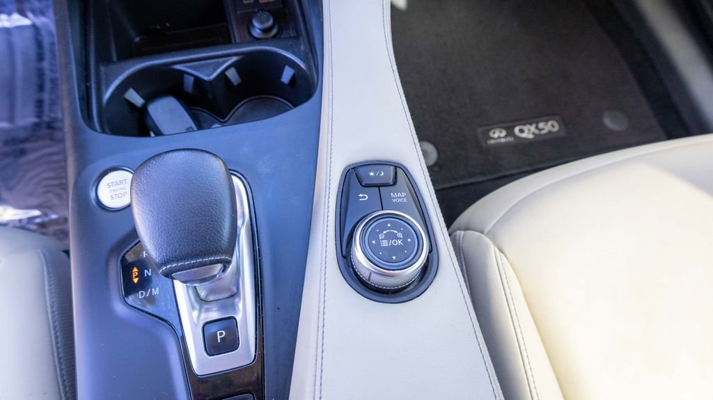 Used 2020 INFINITI QX50 Luxe w/ Navigation Package image 25