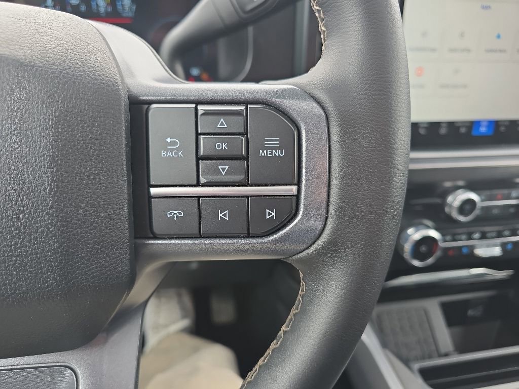 Used 2026 Ford F350 Lariat AWD/4WD image 14