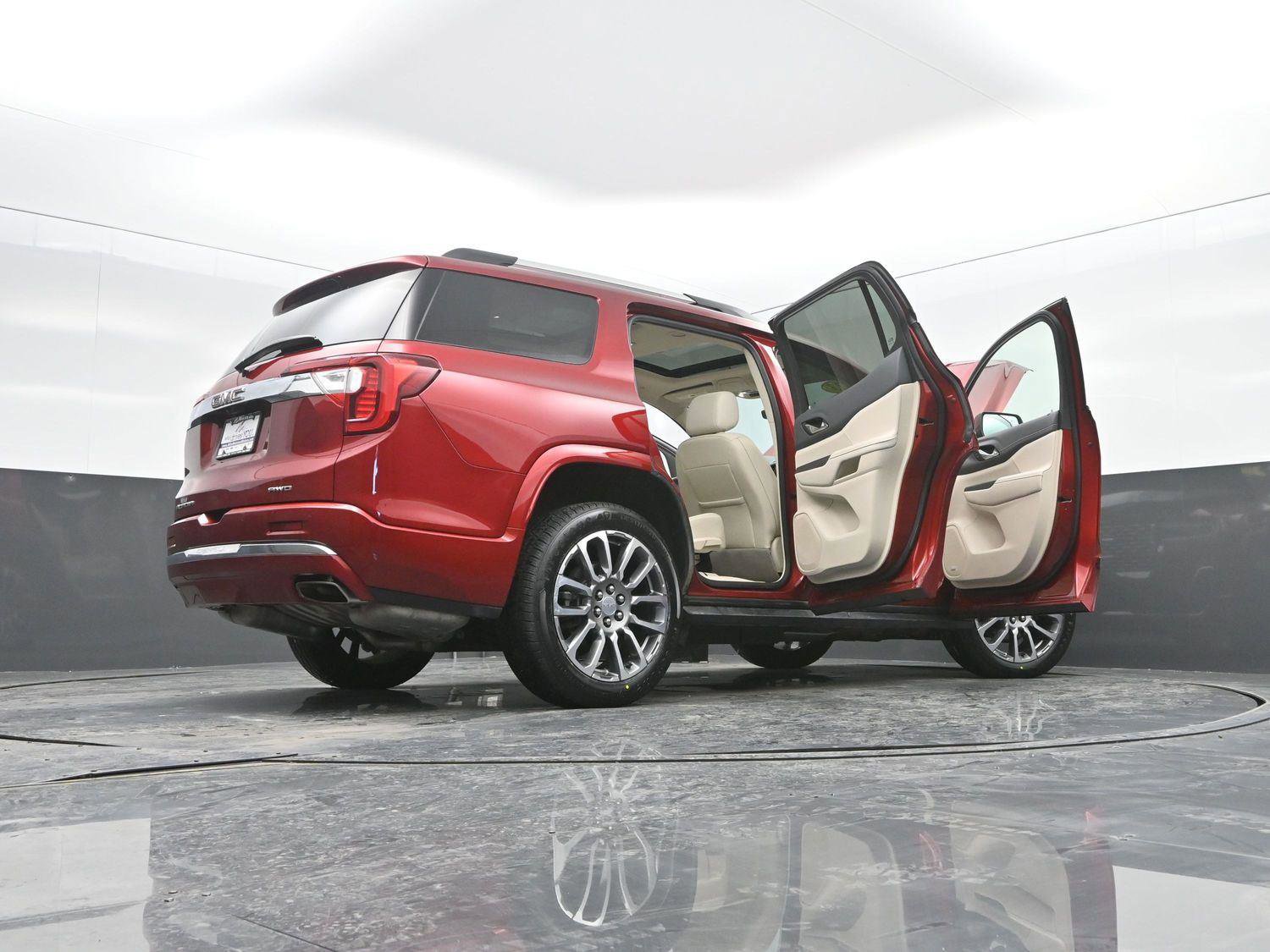 Used 2023 GMC Acadia Denali w/ Denali Ultimate Package image 55