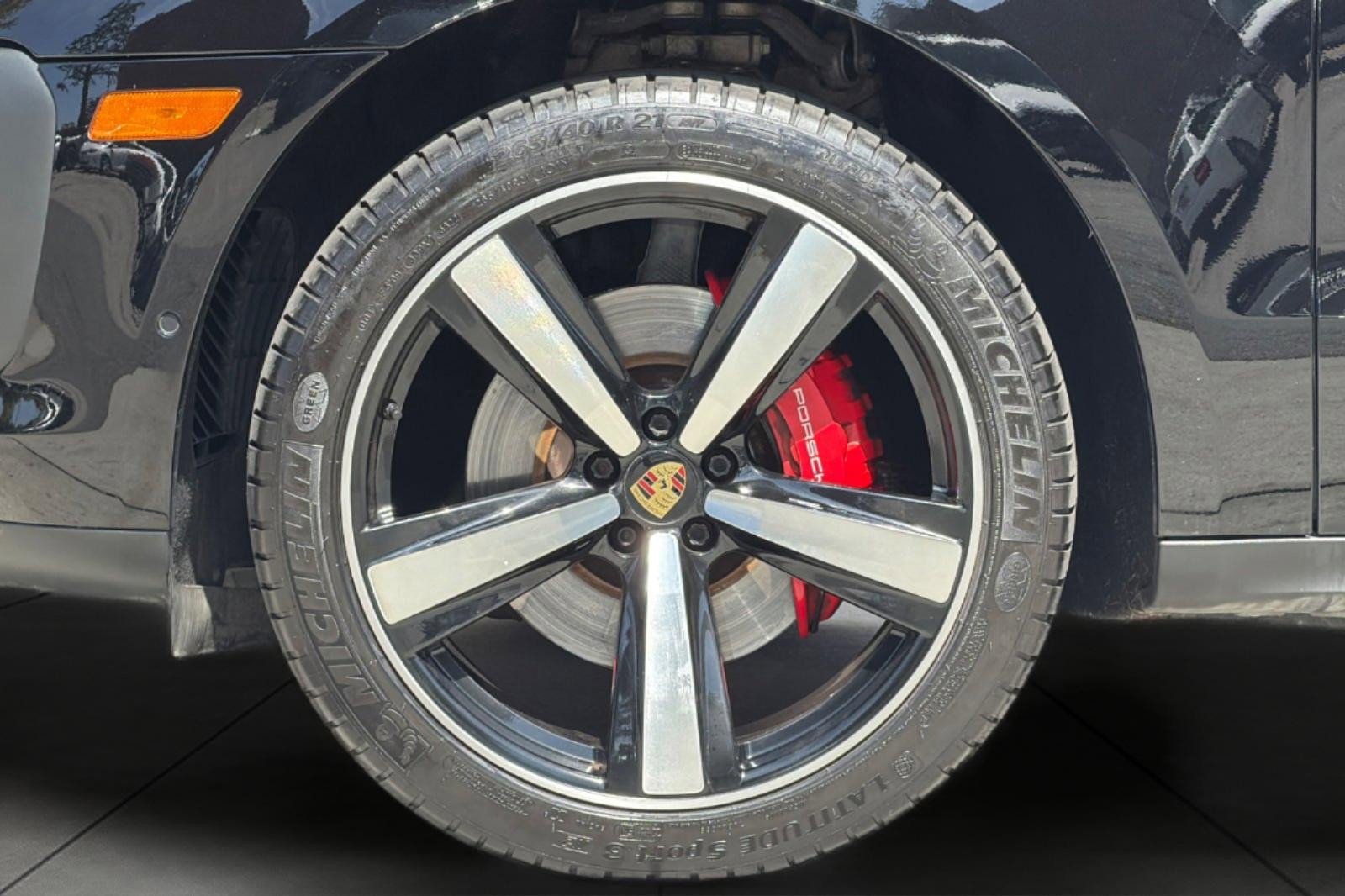 Used 2022 Porsche Macan S w/ Premium Package Plus AWD/4WD image 25