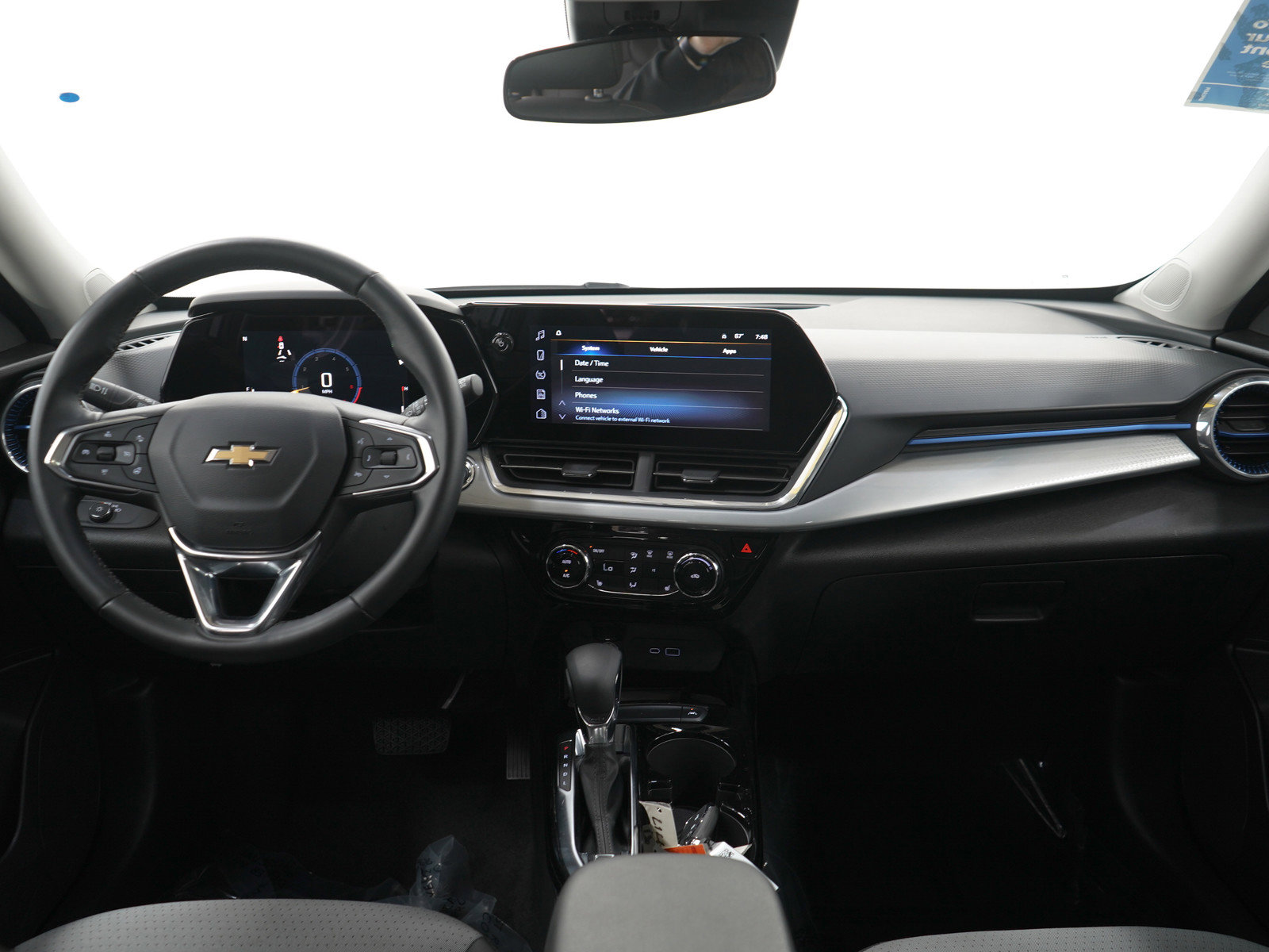 Used 2024 Chevrolet Trax LT w/ Sunroof Package image 15
