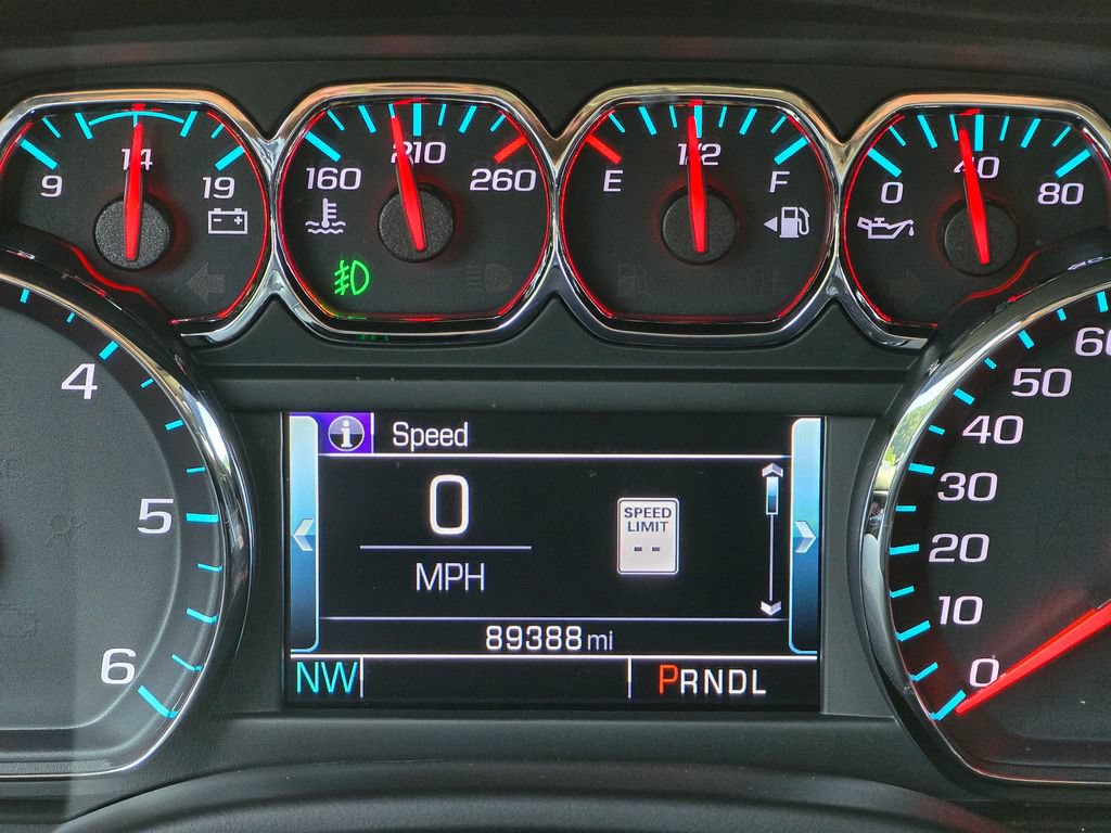 Used 2020 Chevrolet Suburban LT RWD image 34