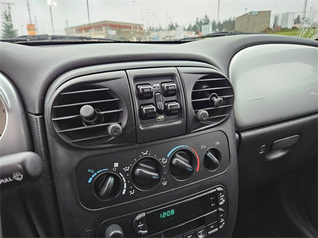 Used 2005 Chrysler PT Cruiser image 13