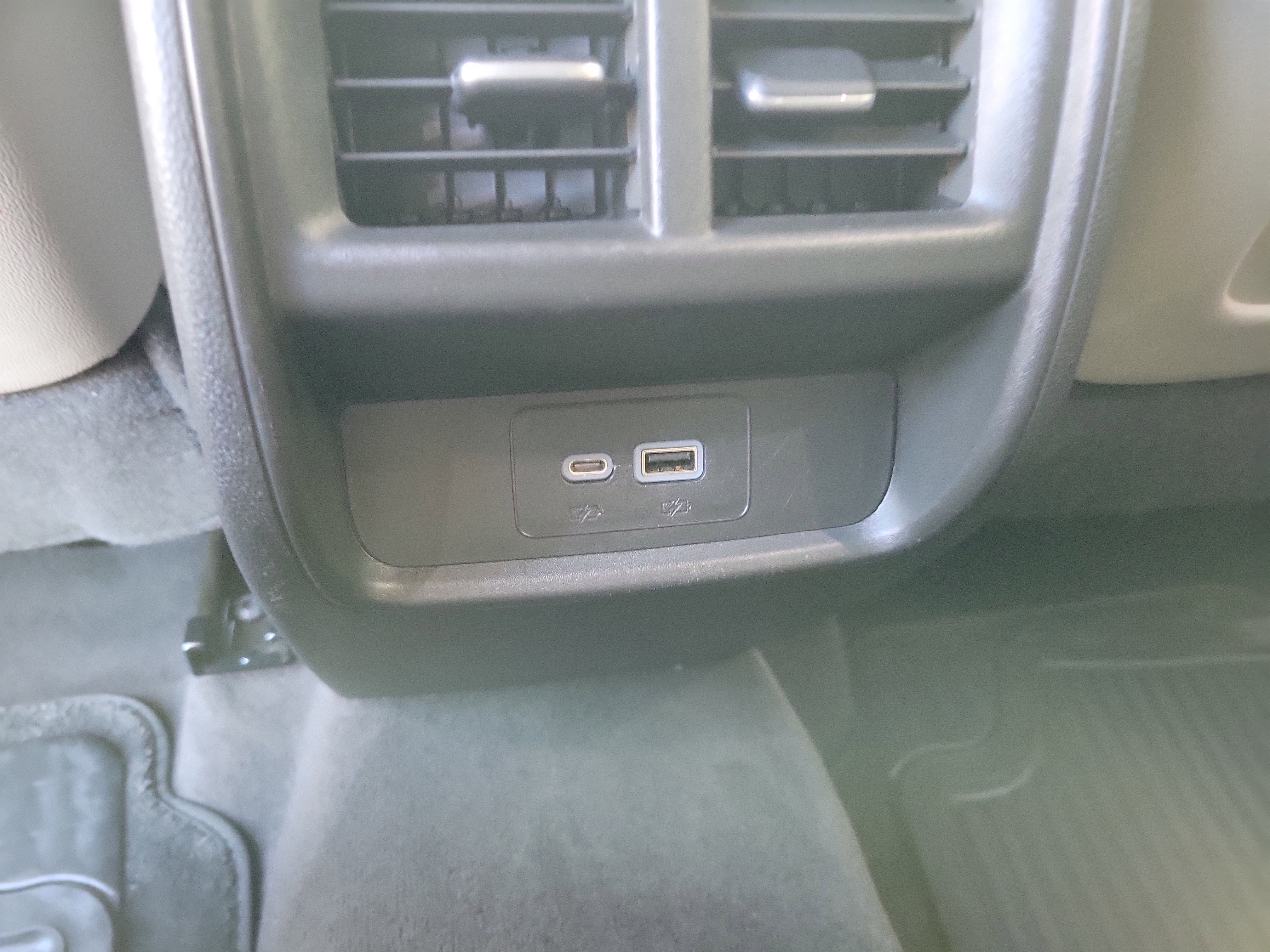 Used 2023 Cadillac XT4 Premium Luxury w/ Enhanced Visibility Package image 18