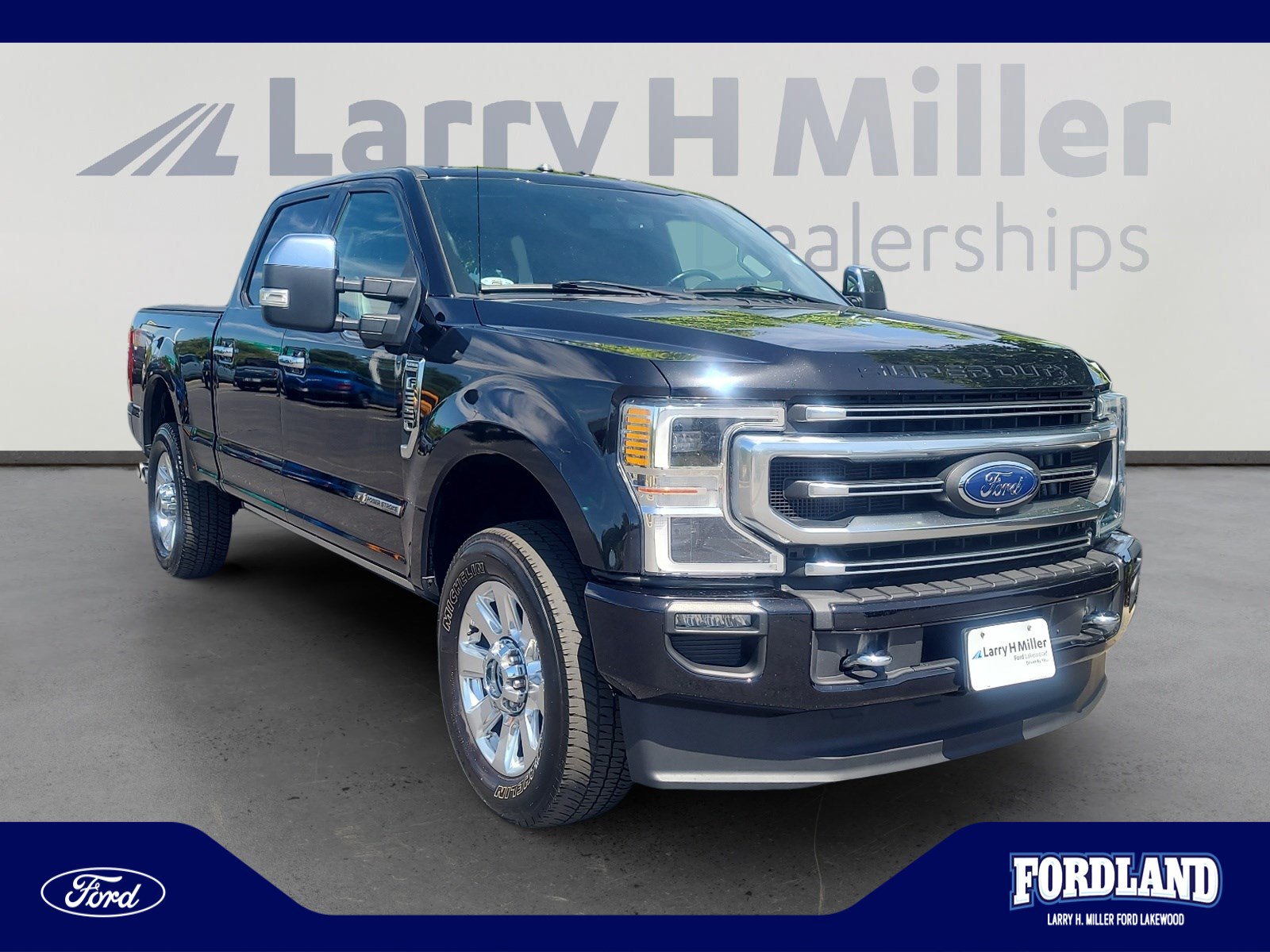 Used 2020 Ford F350 Platinum w/ FX4 Off-Road Package AWD/4WD image 7