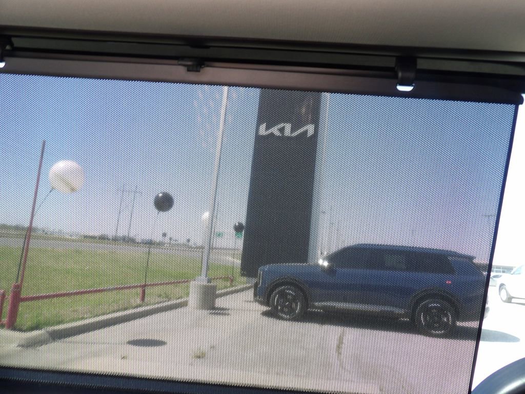 New 2026 Kia Carnival SX Prestige FWD image 31