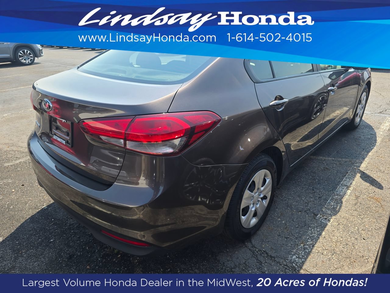 Used 2017 Kia Forte LX FWD image 3