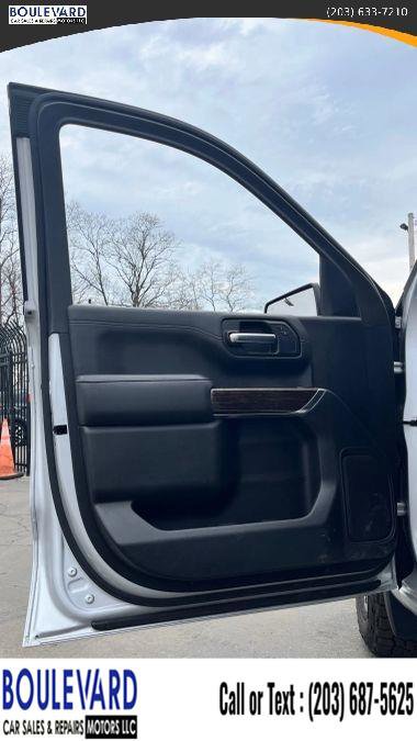 Used 2020 GMC Sierra 1500 SLE w/ SLE Value Package AWD/4WD image 12