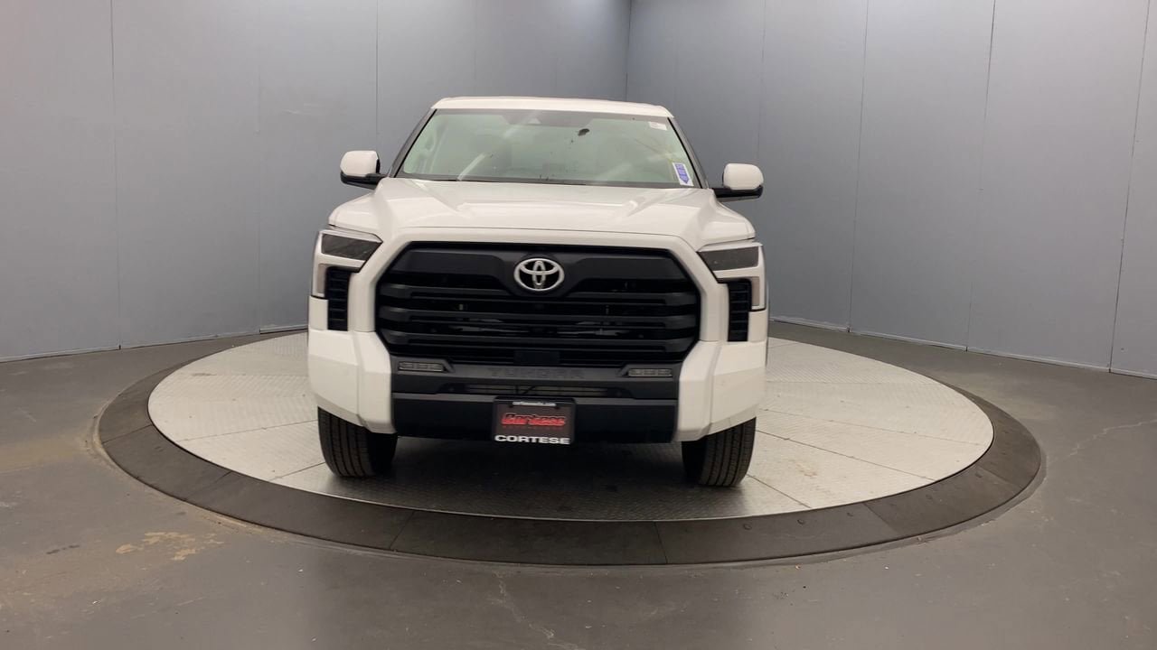 Used 2024 Toyota Tundra SR5 w/ SR5 Convenience Package AWD/4WD image 8