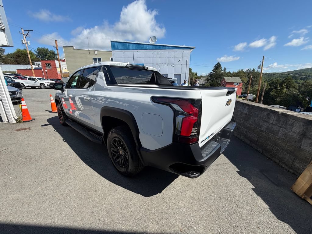 New 2026 Chevrolet Silverado EV LT AWD/4WD image 3