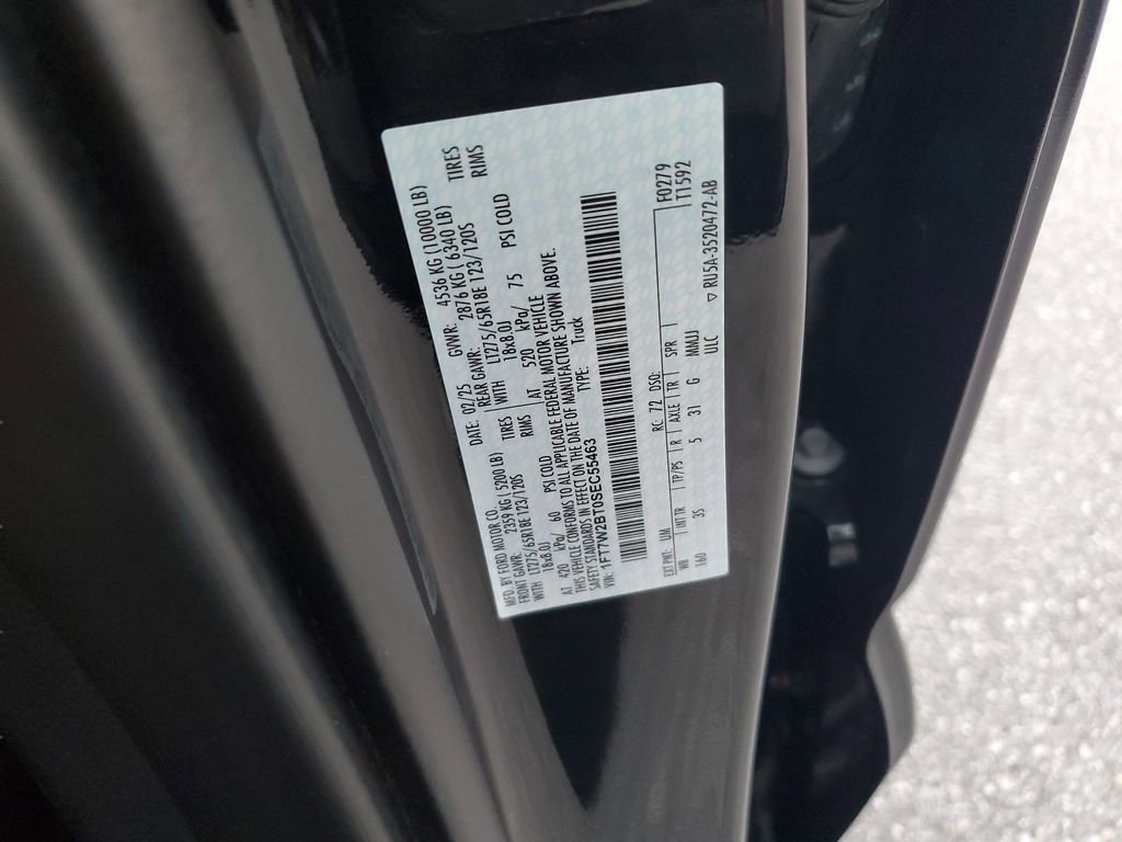 Used 2025 Ford F250 XLT image 37