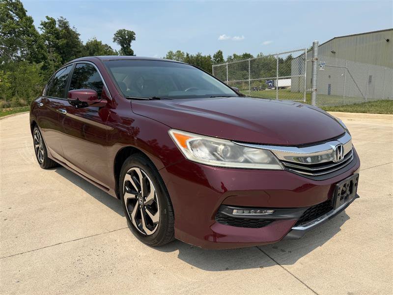 Used 2017 Honda Accord EX image 9