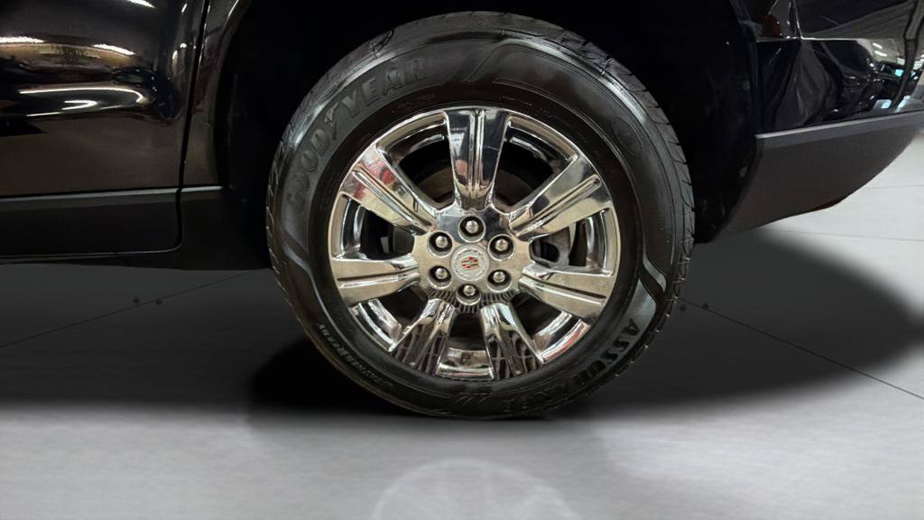 Used 2014 Cadillac SRX Luxury w/ Driver Awareness Package AWD/4WD image 28