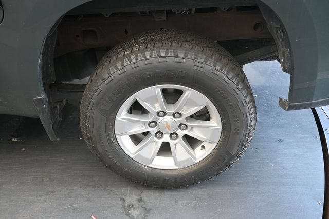 Used 2025 Chevrolet Silverado 1500 LT AWD/4WD image 13