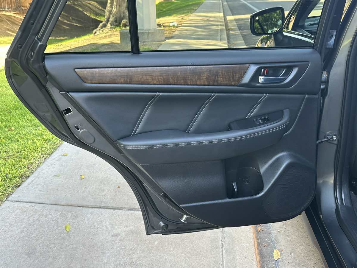 Used 2018 Subaru Outback 2.5i Limited AWD/4WD image 44