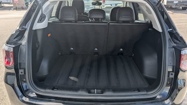 Used 2020 Jeep Compass Trailhawk w/ Leather Interior Group AWD/4WD image 42
