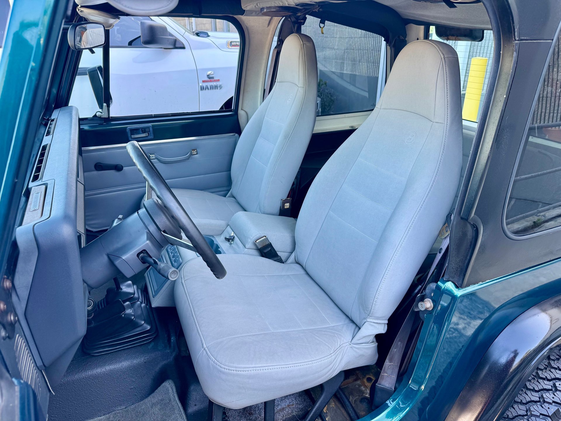 Used 1995 Jeep Wrangler Rio Grande image 92