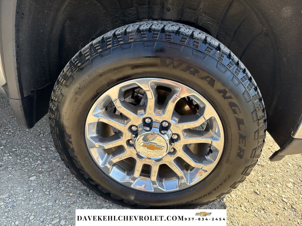 Used 2025 Chevrolet Silverado 2500 LTZ w/ LTZ Premium Package AWD/4WD image 43