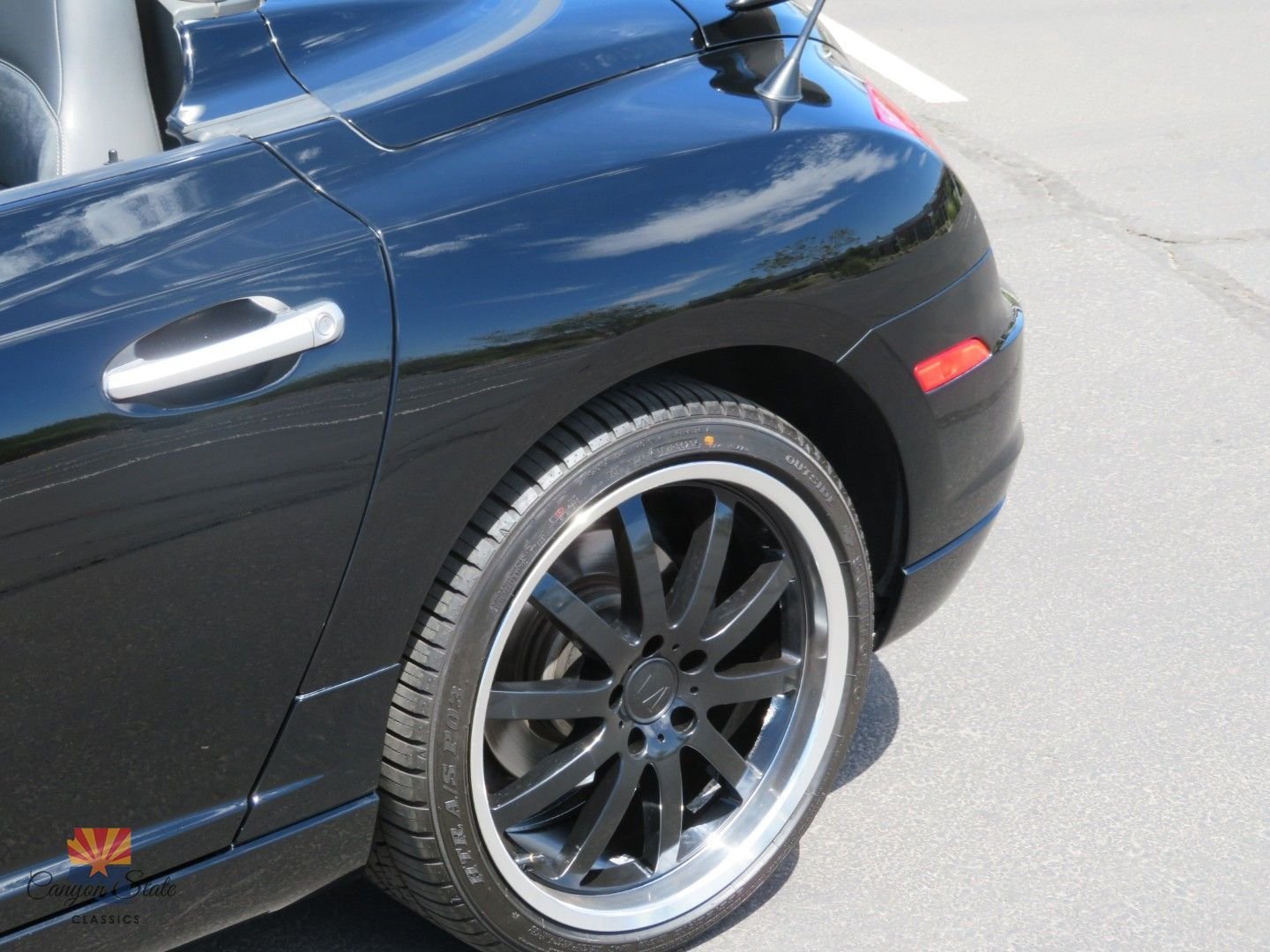 Used 2005 Chrysler Crossfire SRT-6 RWD image 15