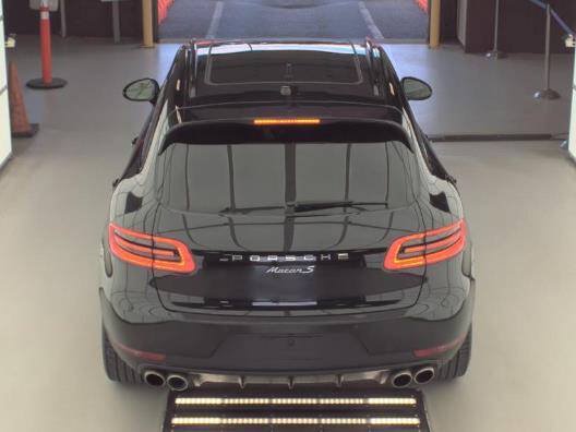Used 2018 Porsche Macan S w/ Premium Package Plus AWD/4WD image 5