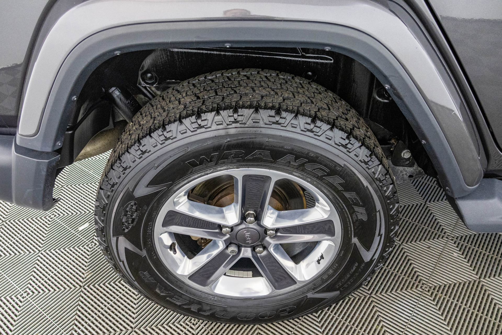 Used 2018 Jeep Wrangler Unlimited Sahara image 47