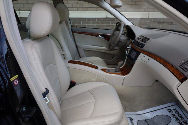 Used 2006 Mercedes-Benz E 350 4MATIC Sedan image 24