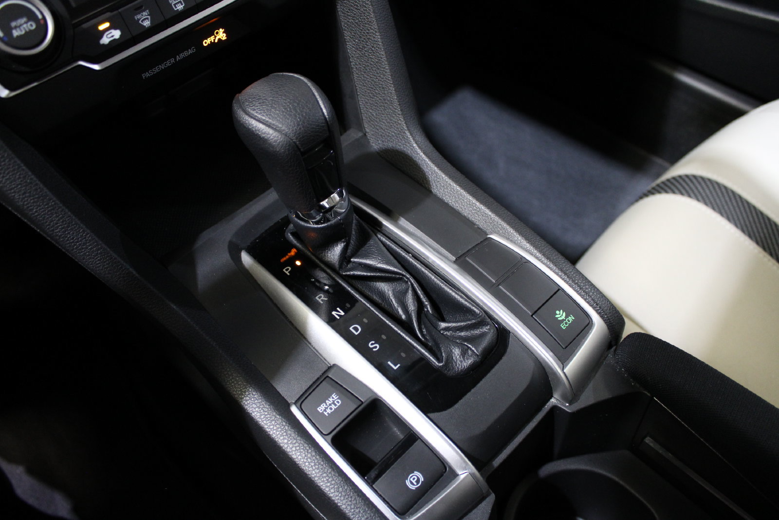 Used 2018 Honda Civic LX image 28
