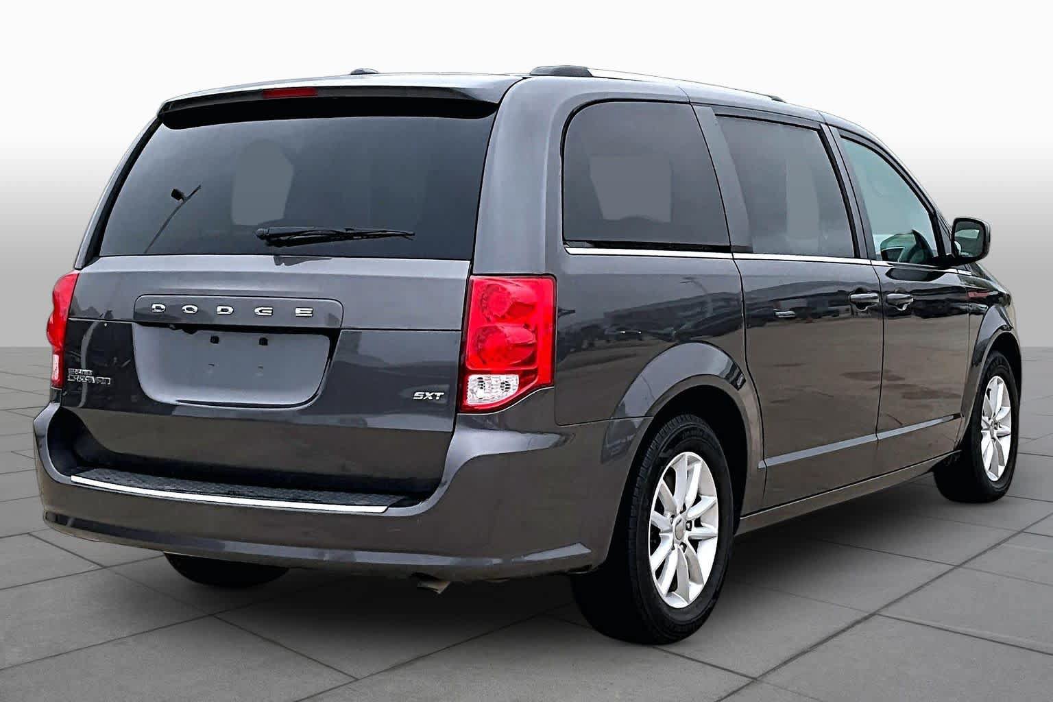 Used 2020 Dodge Grand Caravan SXT FWD image 8