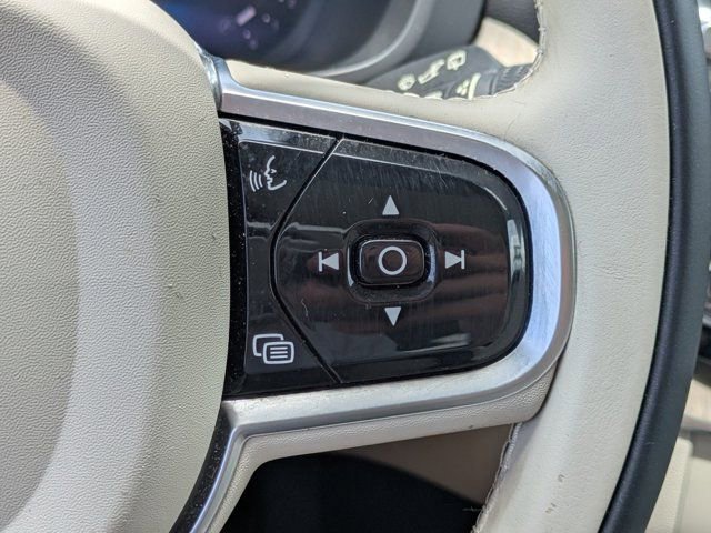 Used 2023 Volvo XC60 B5 Ultimate w/ Protection Package Premier AWD/4WD image 22