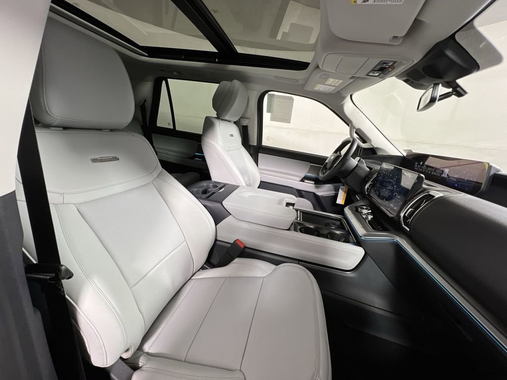 New 2026 Ford Expedition Max Platinum w/ Driver's Package image 28