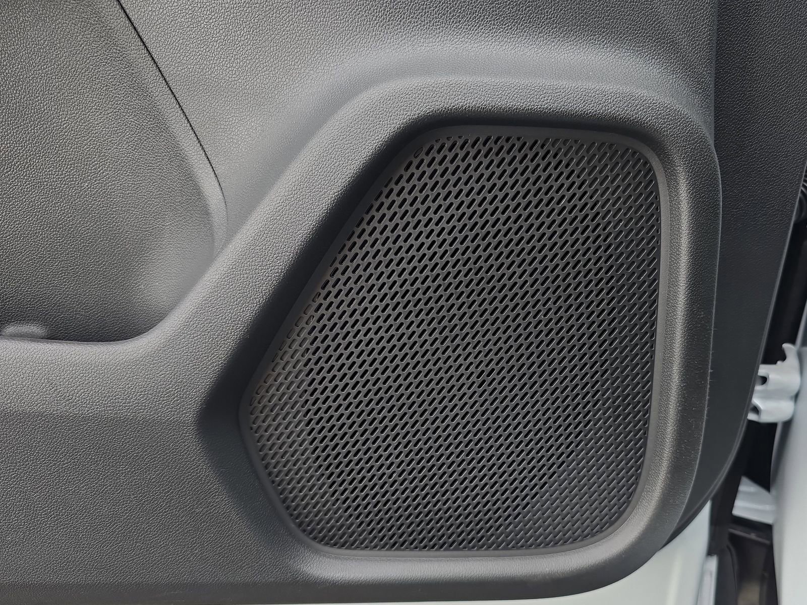 New 2026 Honda Prologue EX image 16