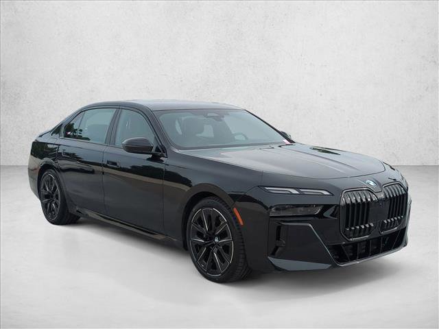 Used 2024 BMW 760i xDrive w/ Premium Package 2 AWD/4WD image 3