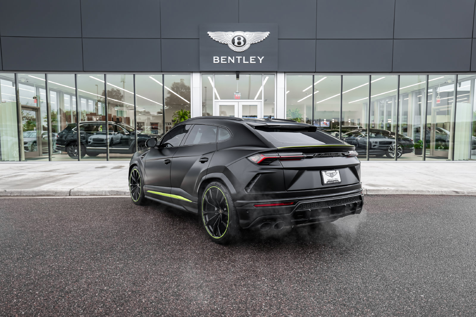 Used 2022 Lamborghini Urus AWD/4WD image 8