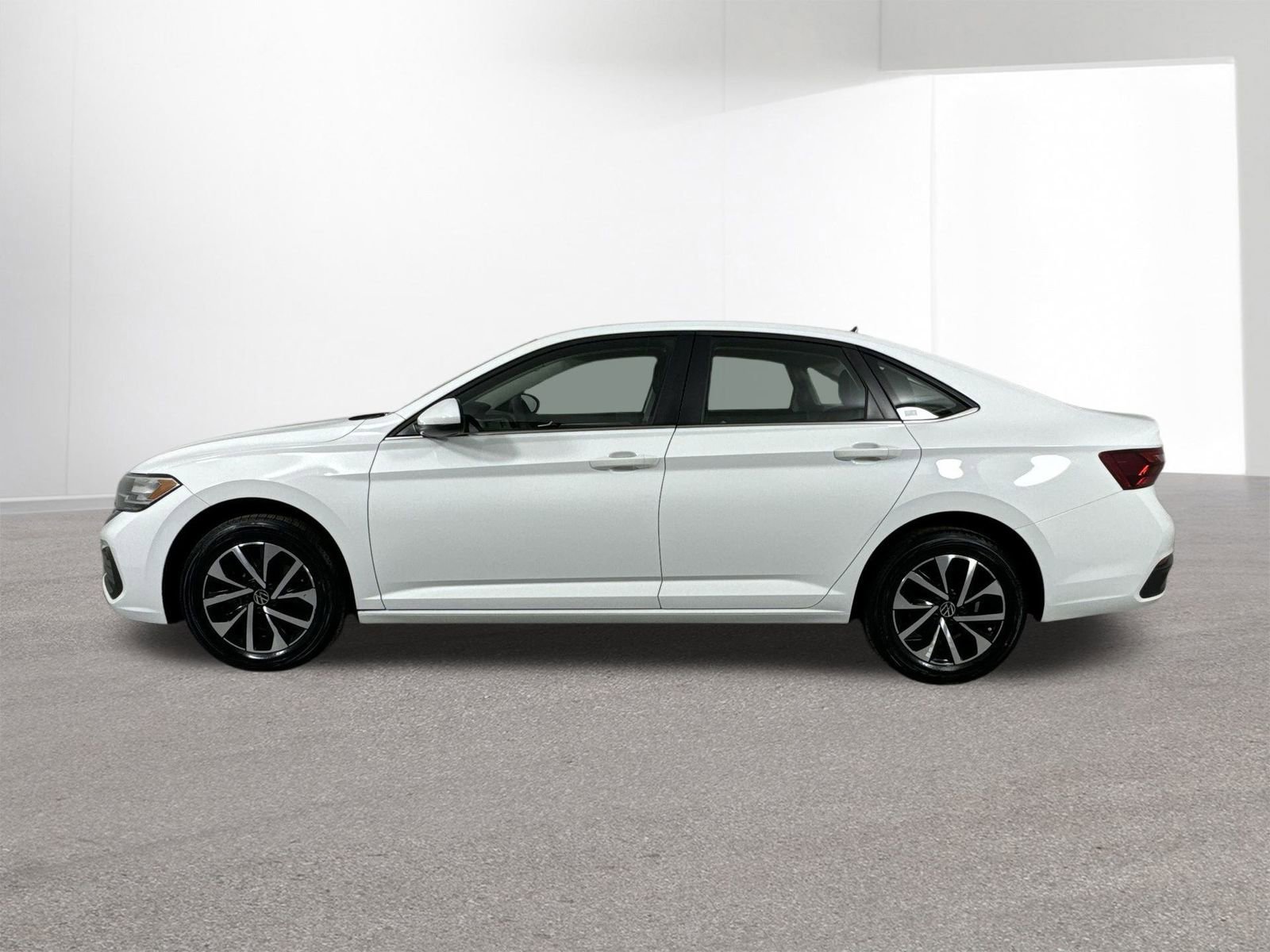 Used 2023 Volkswagen Jetta S image 28