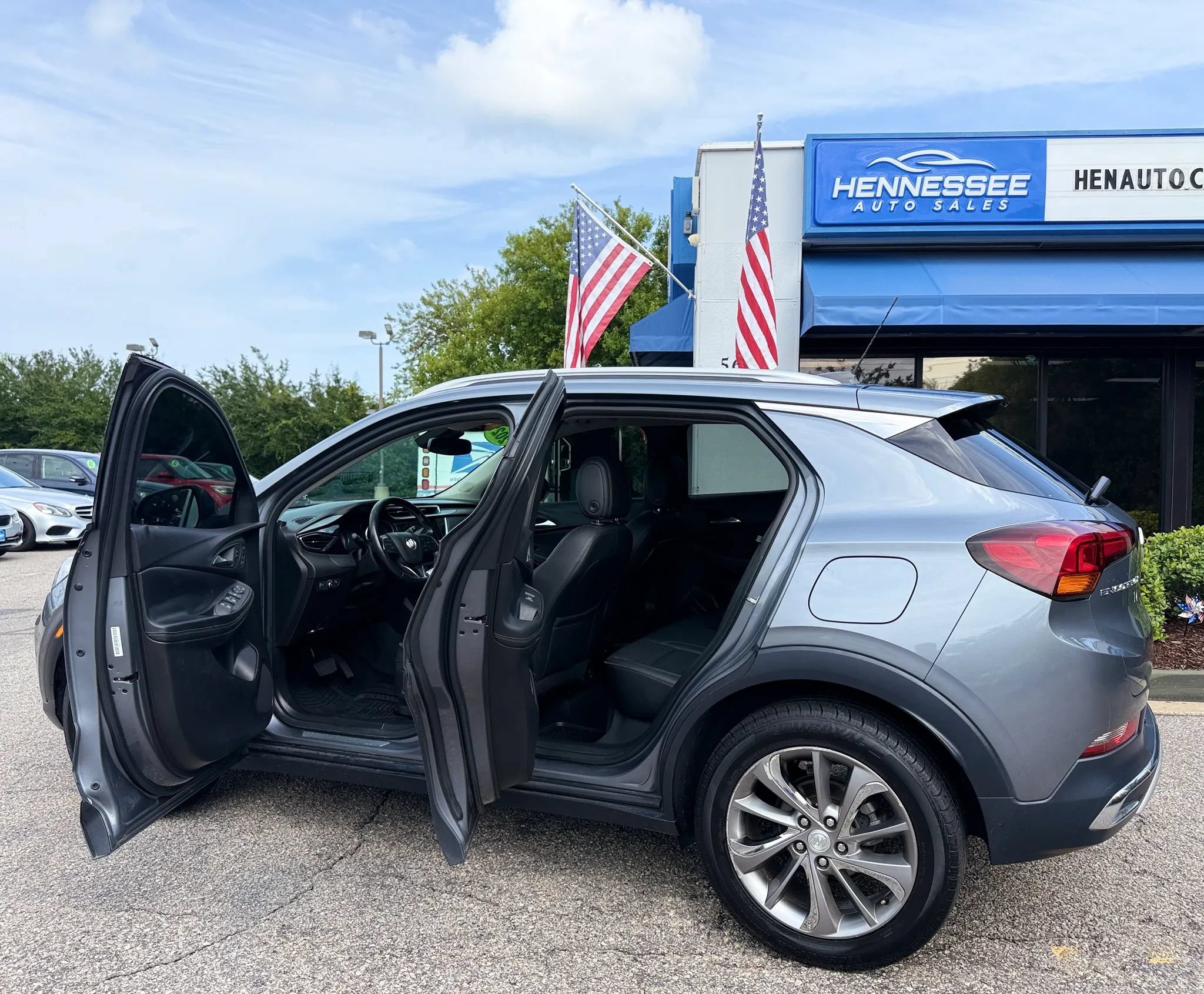 Used 2021 Buick Encore GX Essence w/ Experience Buick Package FWD image 27
