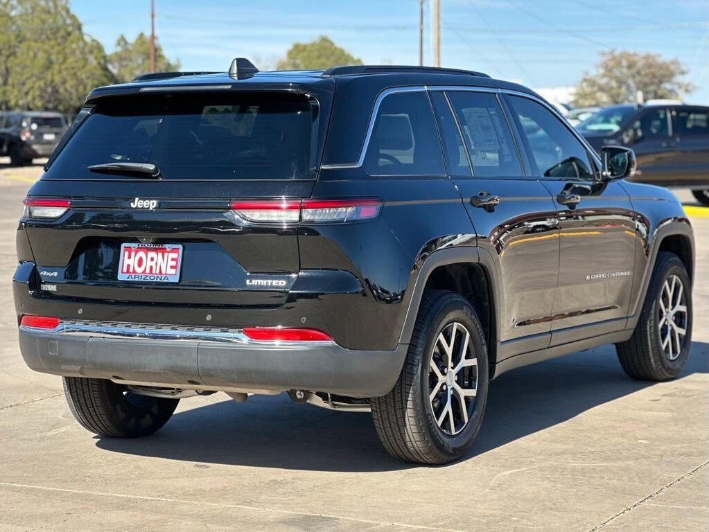 New 2025 Jeep Grand Cherokee Limited w/ Trailer Tow Package image 3
