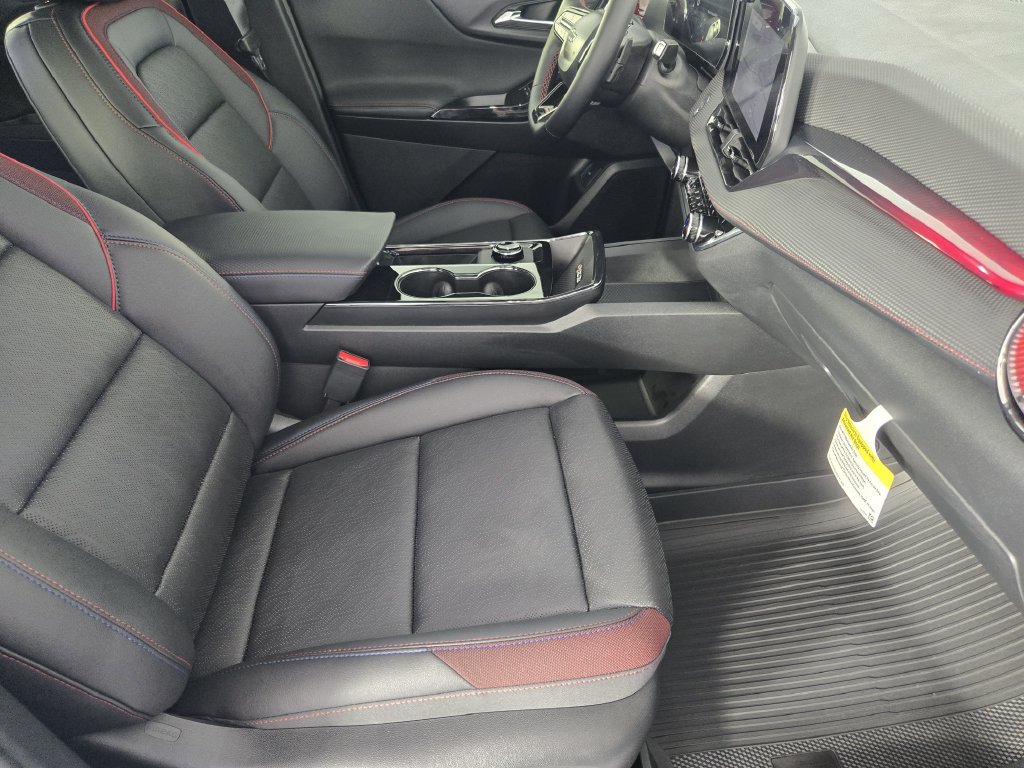 New 2026 Chevrolet Equinox RS w/ Convenience Package III FWD image 16