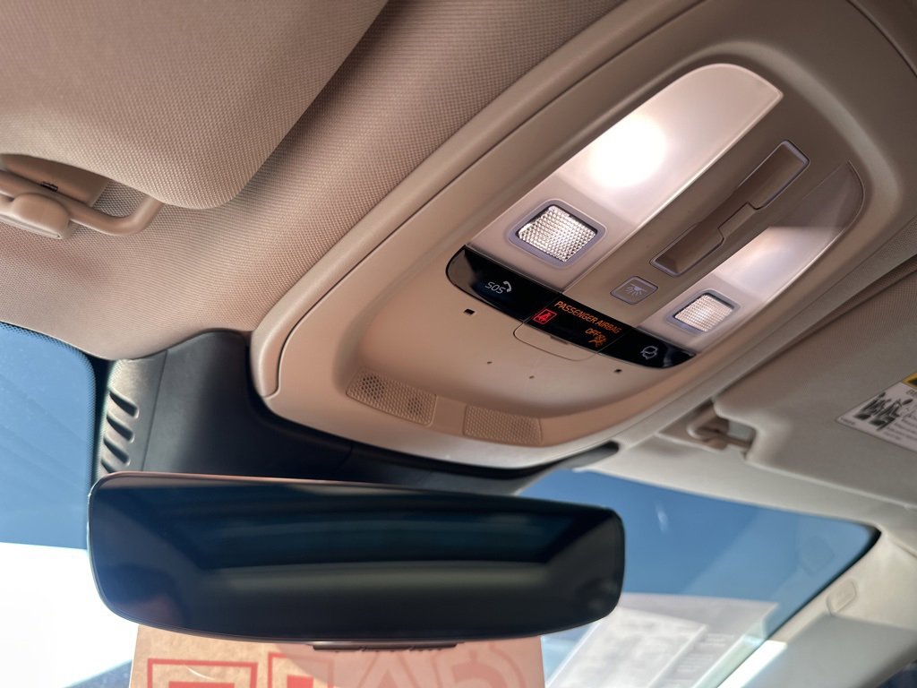 Used 2024 Volvo S90 B6 Plus image 26